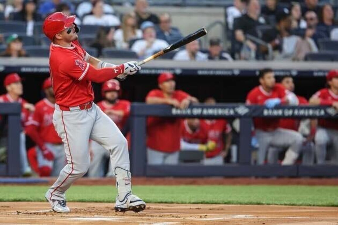 Angels' Mike Trout aims to continue power surge vs. slumping Yankees