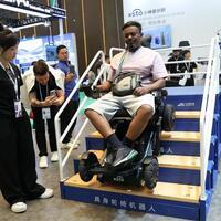 China advances AI-powered digital healthcare for higher medical efficiency, accessibility