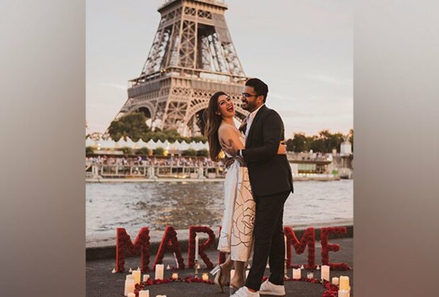 Hansika Motwani gives a glimpse of her dreamy proposal at Eiffel Tower