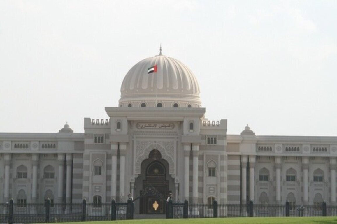 SCC reviews draft law regulating University of Arts