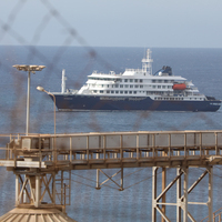 Focus | Cabo Verde evacuates 3 suspected hantavirus patients from cruise ship MV Hondius