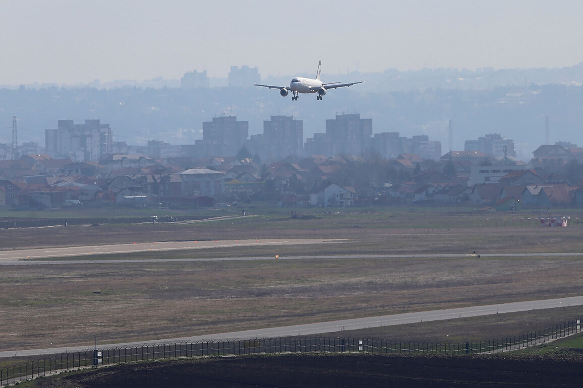 Iran to reopen airspace in phased "four-stage" plan following regional conflict