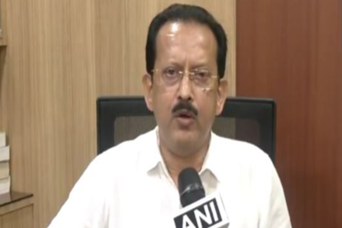 "Curfew was imposed in Nepal...don't know how our staff will get home": WB President of Custom House