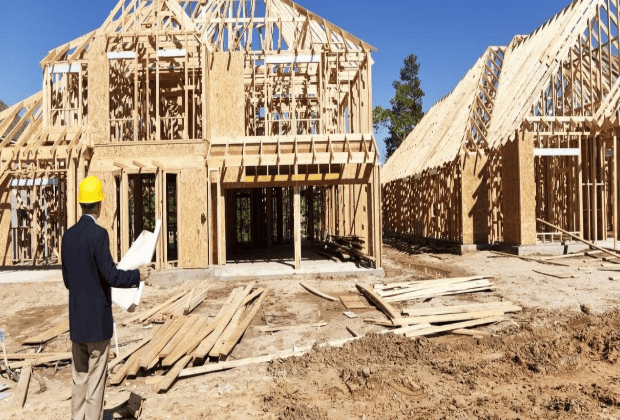 US homebuilding, manufacturing surge; tariffs cast pall over recovery