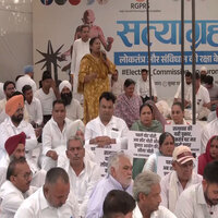 Congress holds 'Satyagraha' protest at Jantar Mantar against ECI over Meenakshi Natarajan's nomination rejection