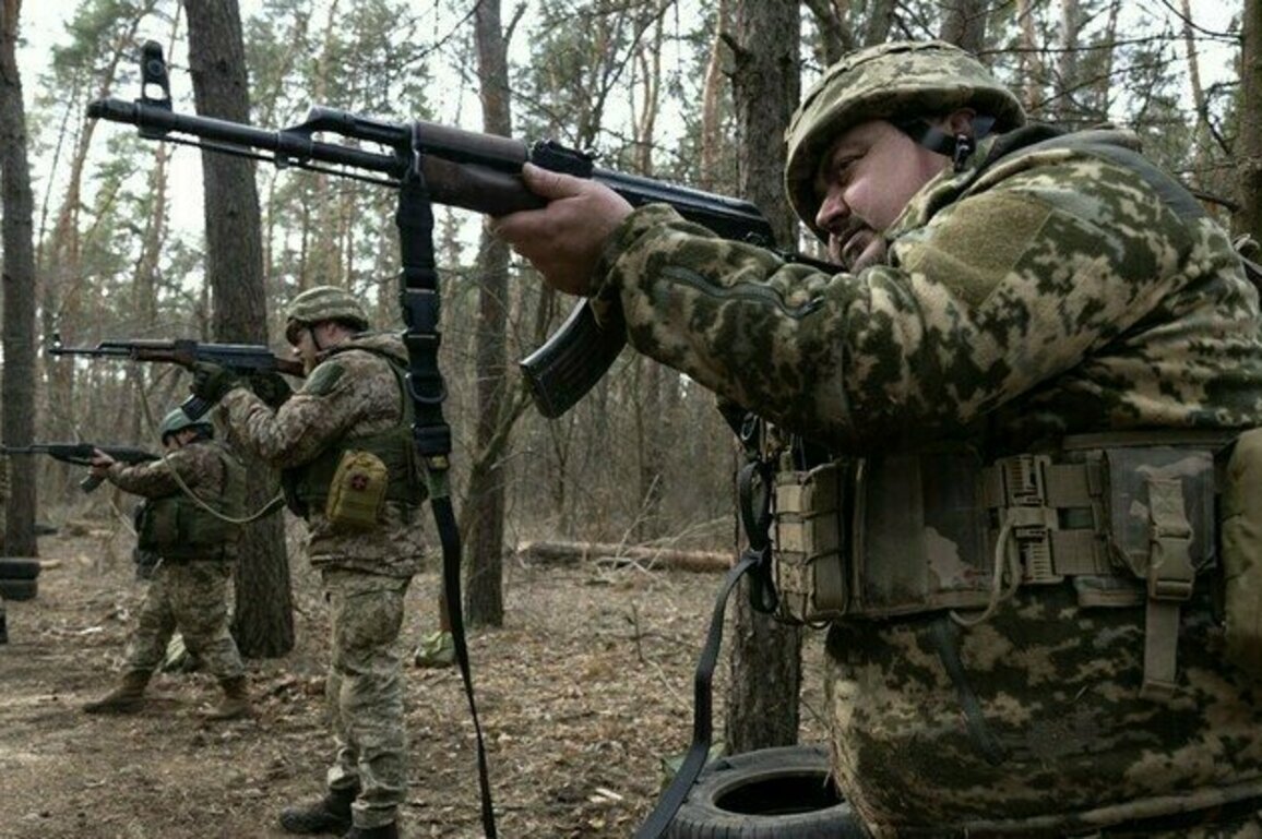 Ukrainian recruit takes own life at training center  media