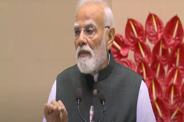 "Real beginning of migration": PM Modi slams Cong-RJD for "devastated" education system in Bihar