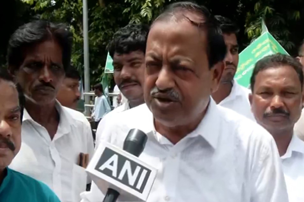 "Come out from slumber, take action": BJD VP as party holds protest after student's self-immolation