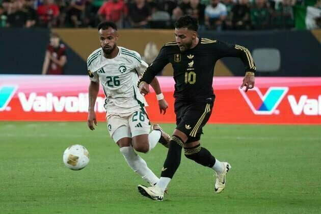 Gold Cup: Mexico into semifinals with shutout of Saudi Arabia