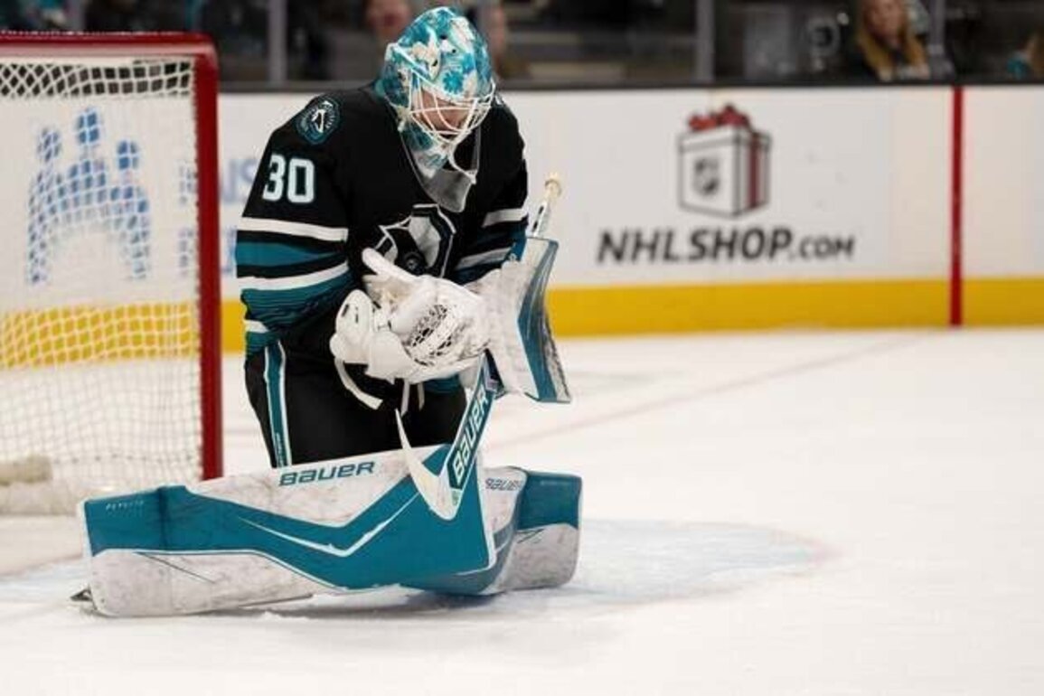Macklin Celebrini's 4 points help Sharks pull away from Flames
