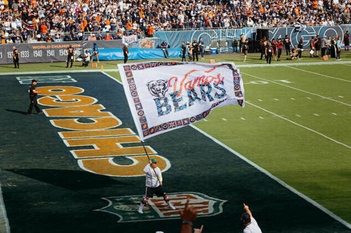 Bears host Latino Heritage Month celebration at Soldier Field