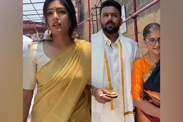 Actor Eesha Rebba and director Tharun Bhascker visit Tirumala Temple to offer prayers