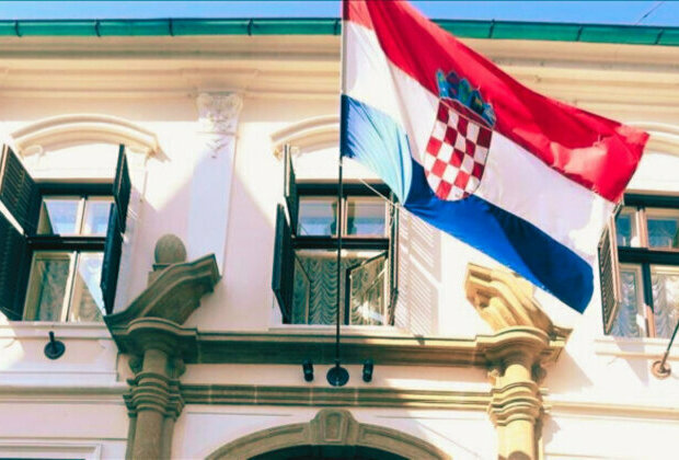 Croatia Plans Boycott of Banks and Telecoms