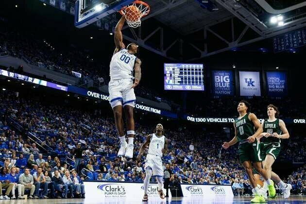 No. 12 Kentucky gets back on track with rout of Loyola (Md.)