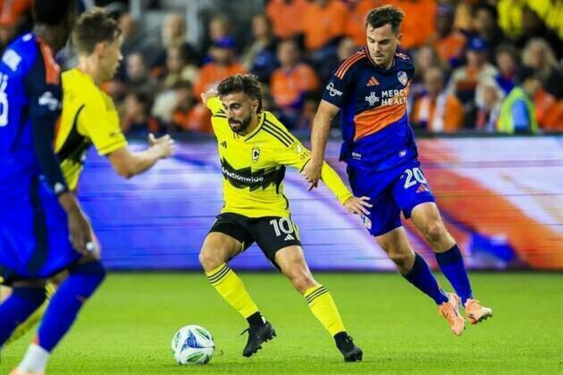 Kevin Denkey's late goal lifts Cincinnati past Crew in Round 1 opener