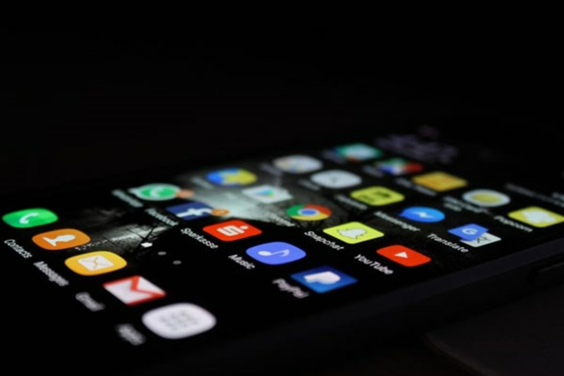 Belfast Smartphones Full Of Unused Apps, According To New Report   16-04-2025