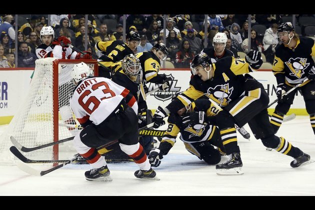 Jesper Bratt scores two early goals to propel Devils past Penguins