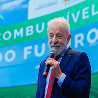 Brazilian President Lula says no immediate retaliatory tariffs against US, urges trade negotiations
