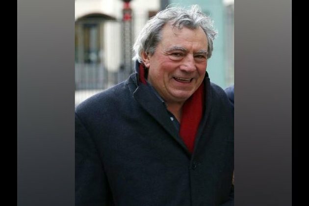 'Monty Python' star Terry Jones dies at 77