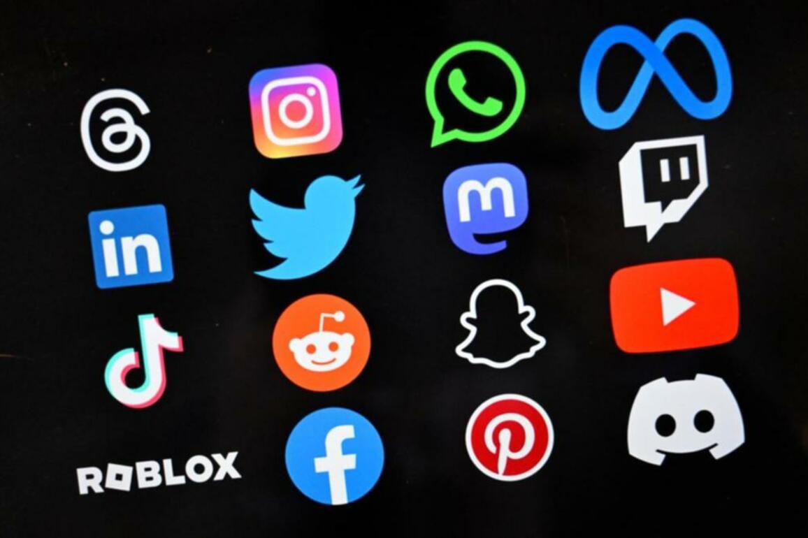 US tech urge Trump hit Australia on social media laws