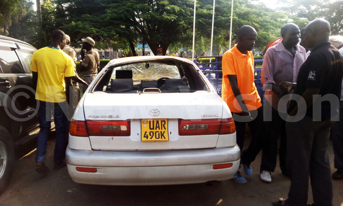 Man hit by stray bullet dies Man hit by stray bullet dies
