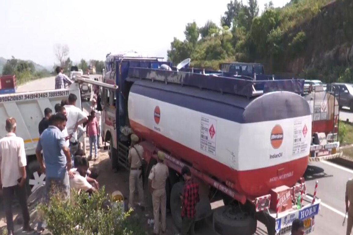 J-K: Udhampur police foil bovine smuggling bid, oil tanker seized