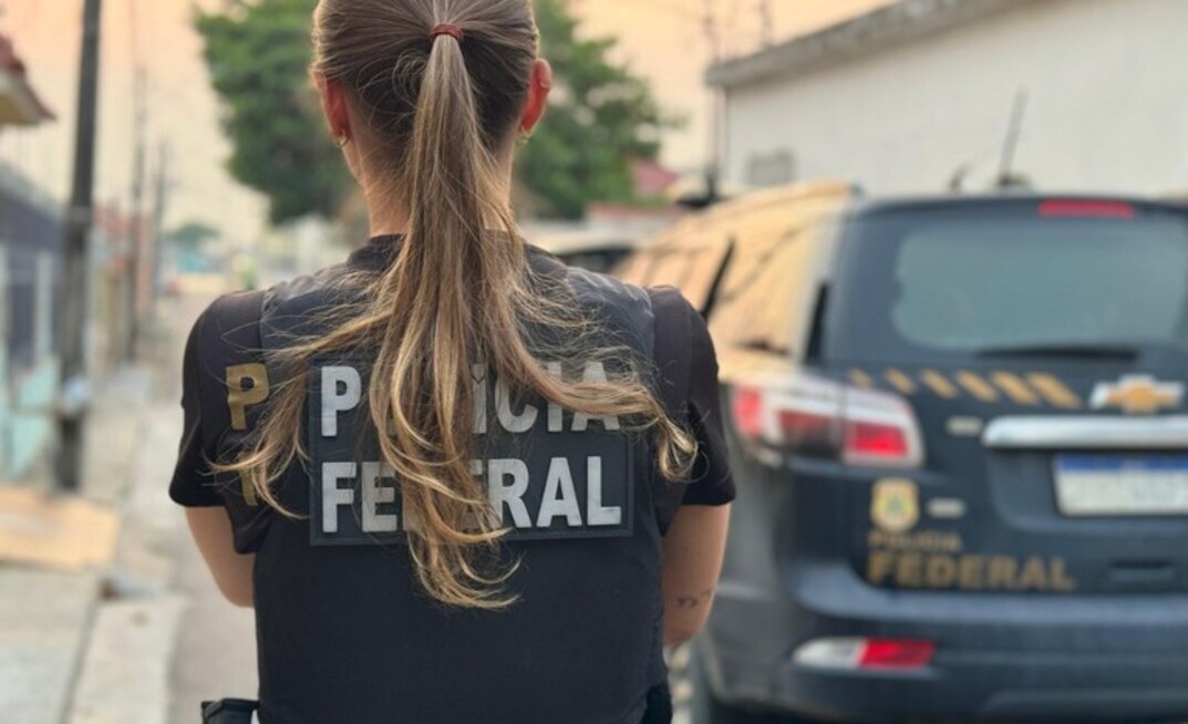 Agentes da PF cumpriram mandados de prisão, busca e apreensão