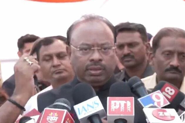 "Rahul Gandhi should felicitate PM Modi openly": Maharashtra BJP President Bawankule on Centre's decision for caste census