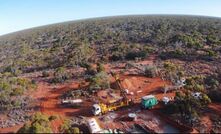  Legend in action in the vast, prospective Fraser Range