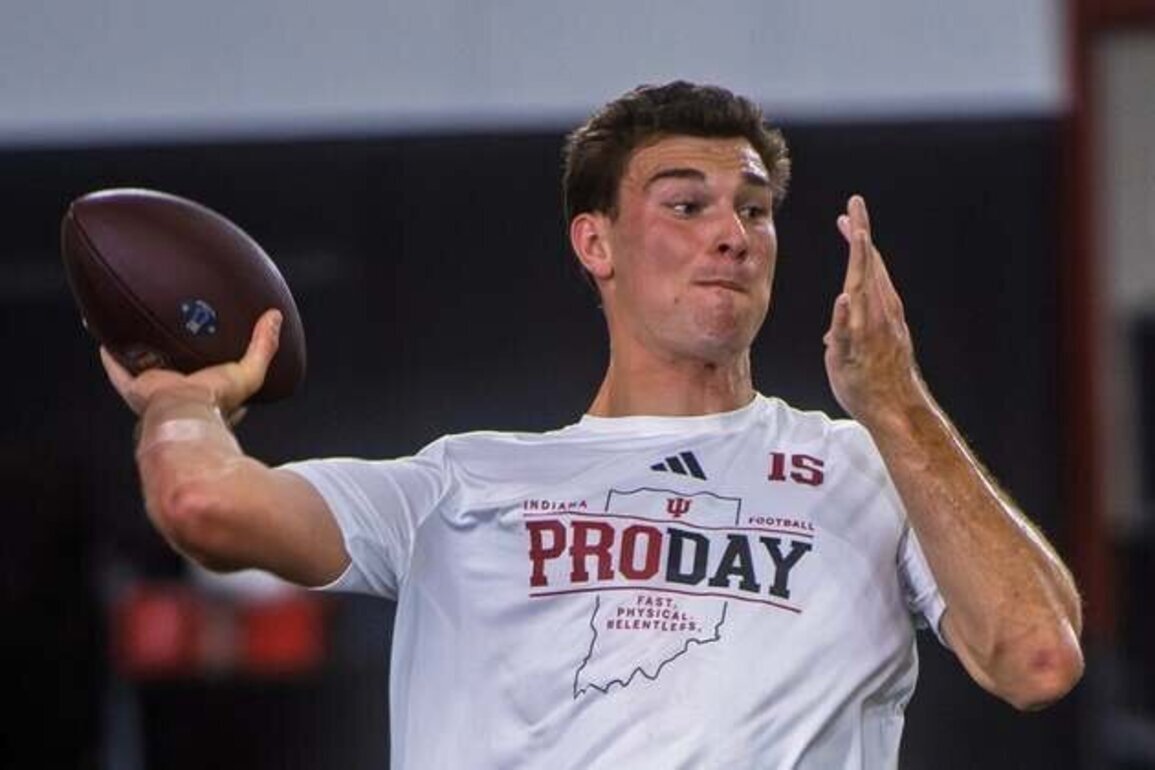 Report: Fernando Mendoza not planning to attend NFL draft
