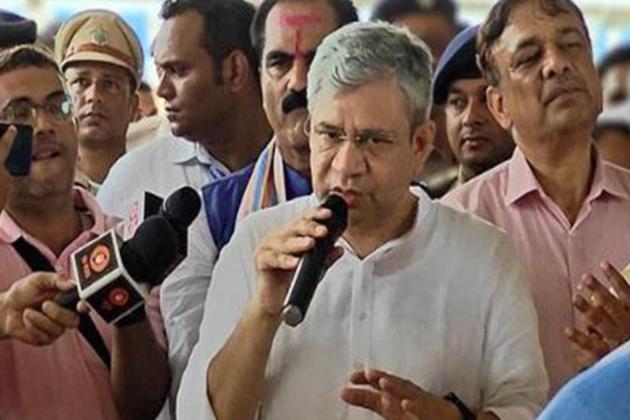 Bihar: Rail Minister Vaishnaw lays foundation stone for upgradation work of Karpoorigram Station