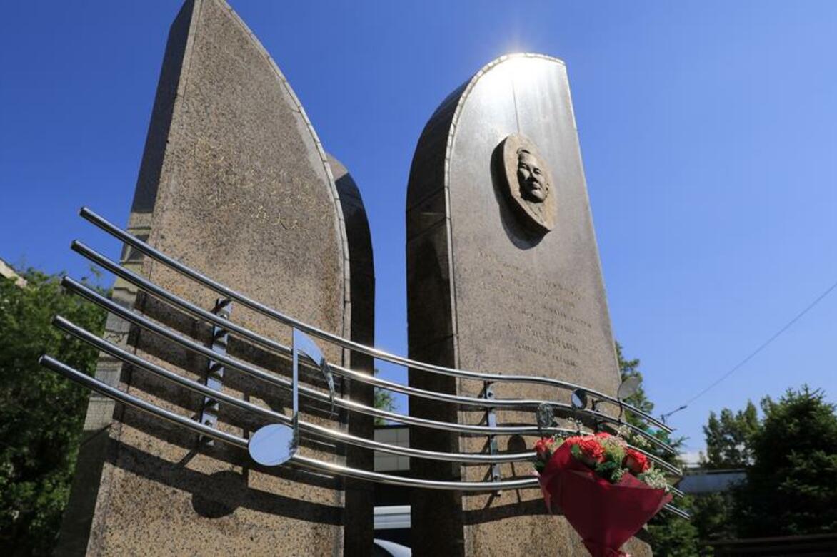 Feature: Two last wishes, one lasting bond: melody of kinship linking Chinese, Kazakh hearts