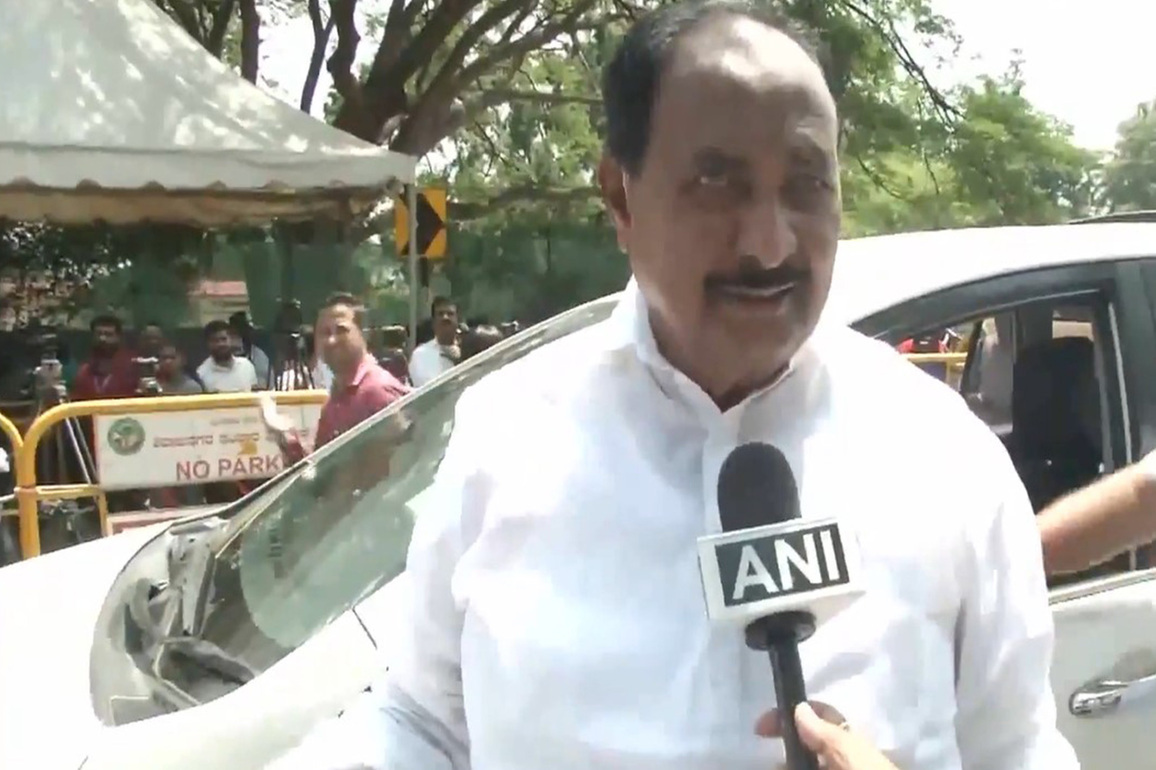 "We follow decisions of high command": Congress MLA Allamprabhu Patil on Karnataka CM transition