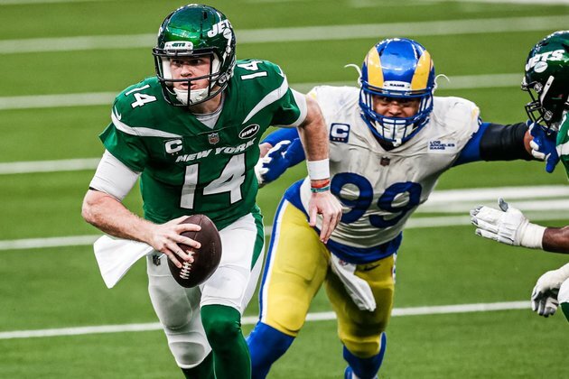 Sam Darnold on Jets&#039; First Win: &#039;It&#039;s Huge. It&#039;s Amazing&#039;