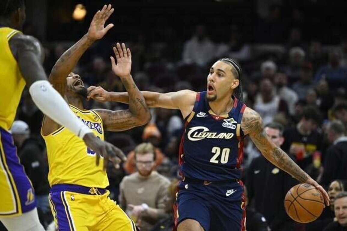 Donovan Mitchell-led Cavaliers win fifth straight at expense of Lakers