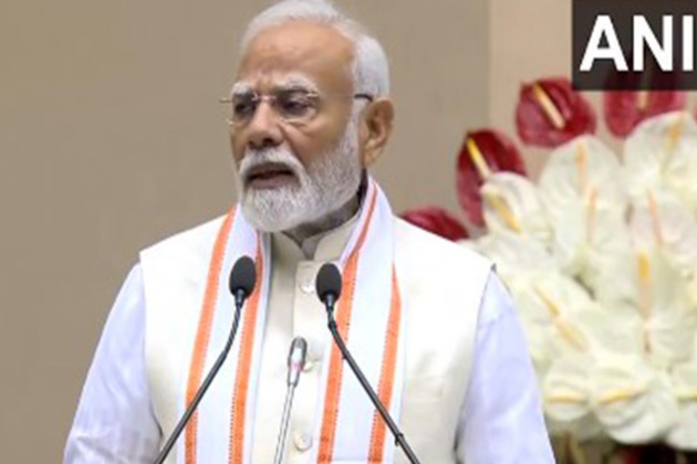 PM Modi conferred with title of 'Dharma Chakravarti' at centenary celebrations of Acharya Shri 108 Vidyanand Ji Maharaj