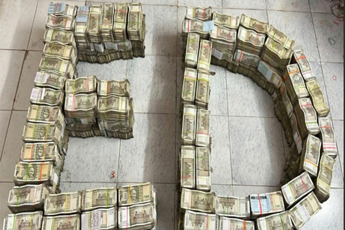 ED conducts raids in Mumbai, Surat; seizes Rs 6.30 crore in money laundering case