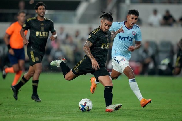 Surging LAFC takes down FC Dallas