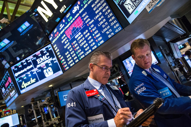 Dow Jones closes 106 points higher, but techs steal the show