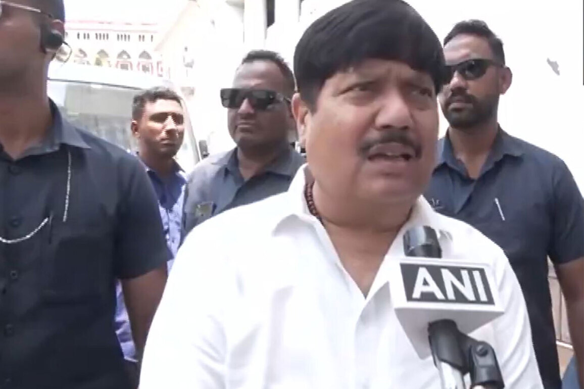 "Mamata Banerjee trying to build her image, gain sympathy by presenting herself as lawyer": BJP's Arjun Singh