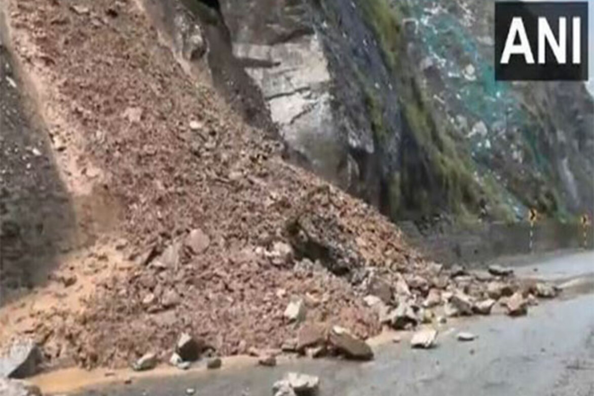 Heavy rains trigger landslides in Ramban, Jammu-Srinagar National Highway shut