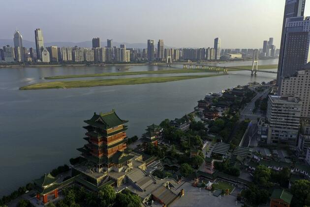 Less is more: legendary pavilion in China's Nanchang thrives after reducing ticket-access zone