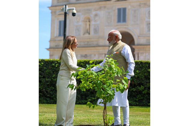 PM Modi, Italy PM plant Black Mulberry sapling under 'Ek Ped Maa Ke Naam' initiative