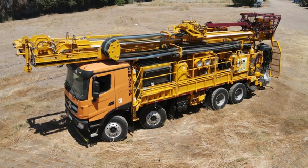 The EDM 95K Series are high-capacity, heavy duty rigs capable of executing deep hole exploration projects and are available in diamond, RC and multipurpose configurations