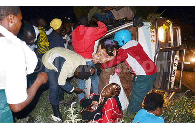 Taxi overturns along Jinja road, six injured Taxi overturns along Jinja road, six injured
