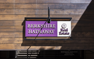 Warren Buffett to step down from Berkshire Hathaway