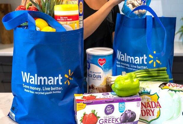 Walmart sees rising revenues as grocery prices jump, sales strong