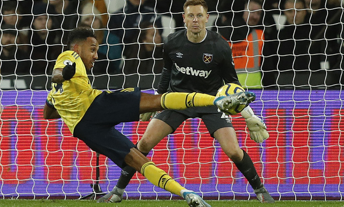 Arsenal beat West Ham 3-1 to move into ninth Arsenal beat West Ham 3-1 to move into ninth