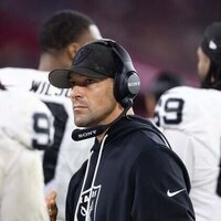 Reports: Raiders elevating Rob Leonard to defensive coordinator