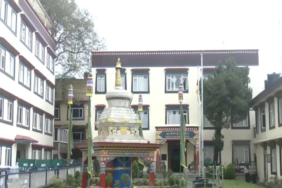 Dharamshala: Tibetan Parliament-in-exile to standardise Tibetan national flag in upcoming session